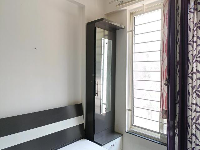 2 BHK Apartment in Lohegaon for rent Pune. The reference number is 20381273