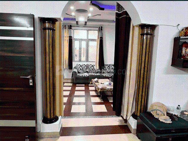 2 BHK Apartment in Laxmi Nagar for rent New Delhi. The reference number is 21070260