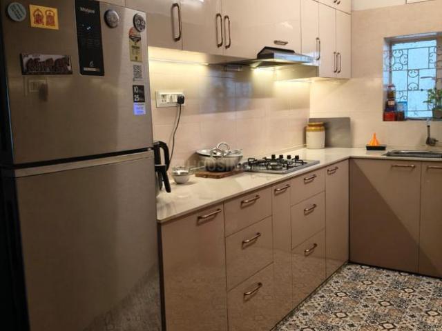2 BHK Apartment in Lake Gardens for rent Kolkata. The reference number is 19613970
