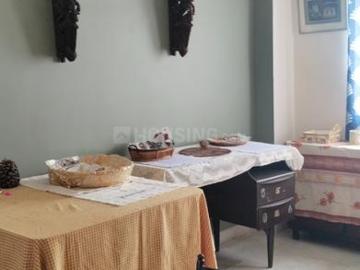 2 BHK Apartment in Lake Gardens for rent Kolkata. The reference number is 19737733