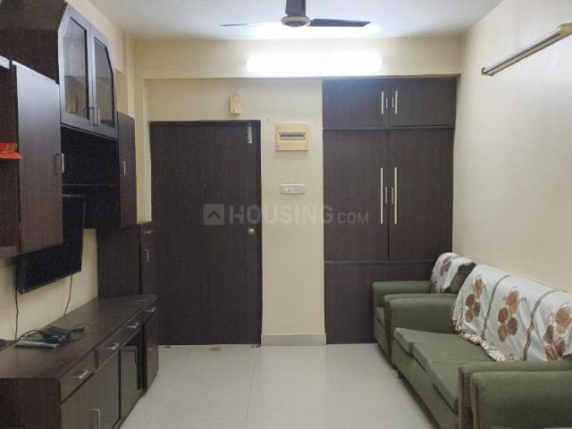 2 BHK Apartment in Lake Gardens for rent Kolkata. The reference number is 20517620
