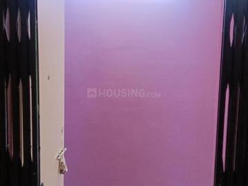 2 BHK Apartment in Lake Gardens for rent Kolkata. The reference number is 20393003