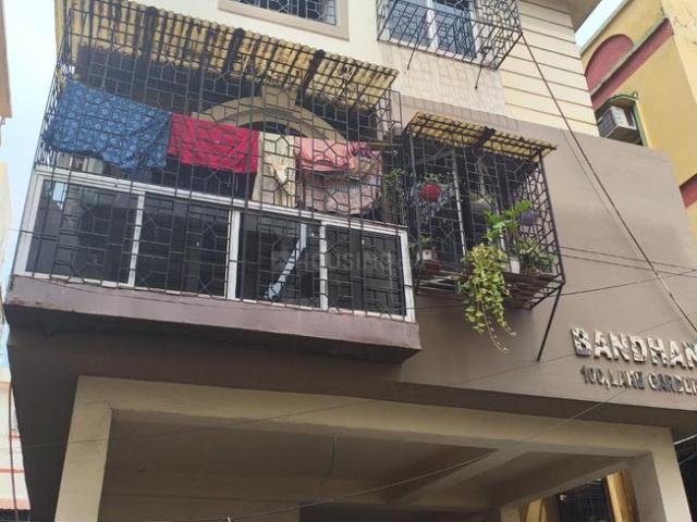 2 BHK Apartment in Lake Gardens for rent Kolkata. The reference number is 21391176