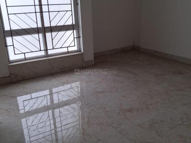 2 BHK Apartment in Lake Gardens for resale Kolkata. The reference number is 20990332