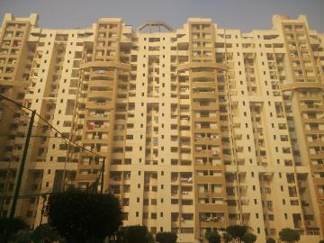 2 BHK Apartment in Lal Kuan for resale Ghaziabad. The reference number is 20506817