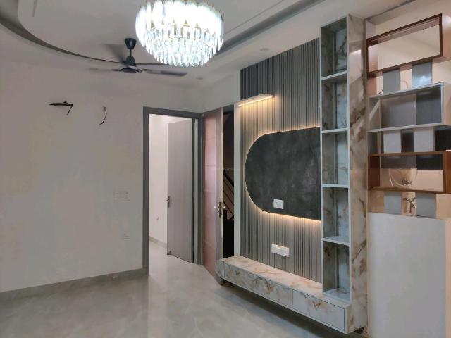 2 BHK Independent Builder Floor in Lal Kuan for resale Ghaziabad. The reference number is 21003664