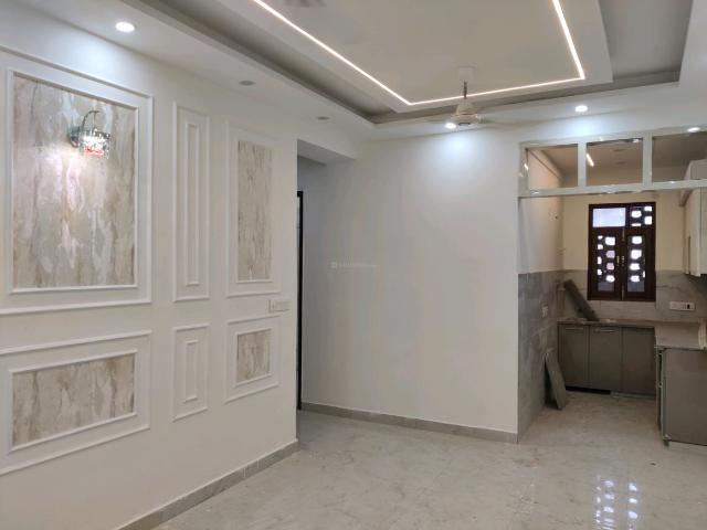2 BHK Apartment in Lal Kuan for resale Ghaziabad. The reference number is 21085131