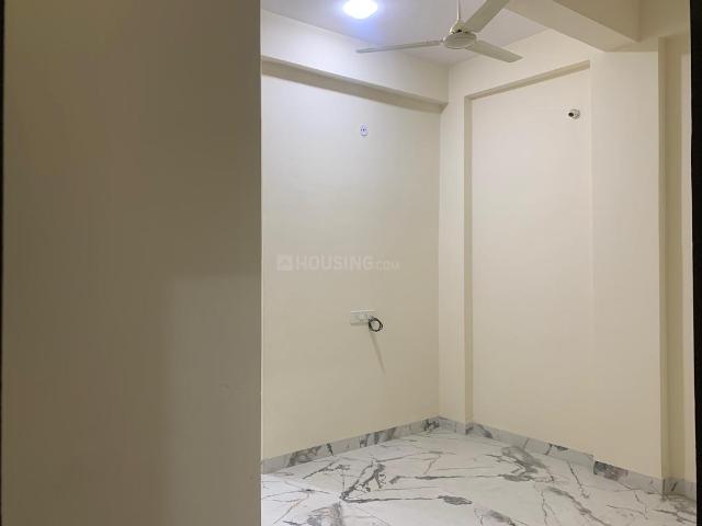 2 BHK Apartment in Limbodi for rent Indore. The reference number is 21038611