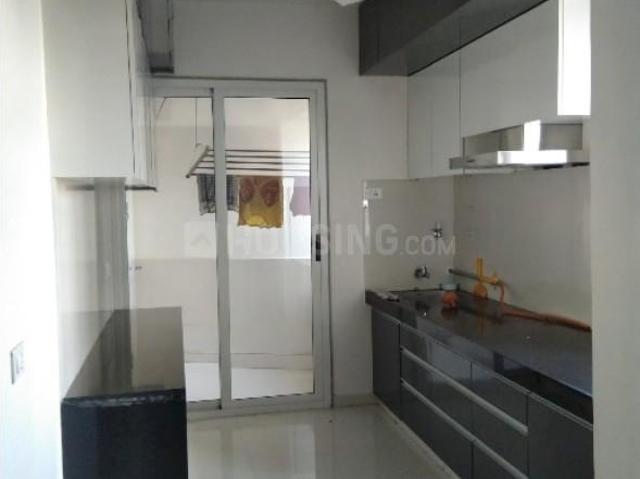 2 BHK Apartment in Motera for rent Ahmedabad. The reference number is 21061249