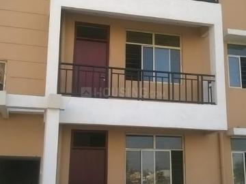 2 BHK Apartment in Modipuram for rent Meerut. The reference number is 15025877