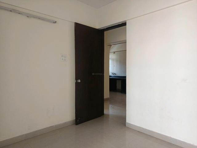 2 BHK Apartment in Mohammed Wadi for rent Pune. The reference number is 19477131
