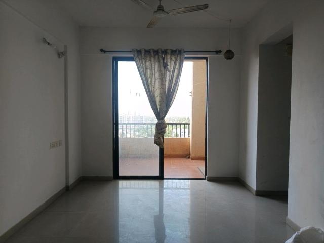 2 BHK Apartment in Mohammed Wadi for rent Pune. The reference number is 19668630