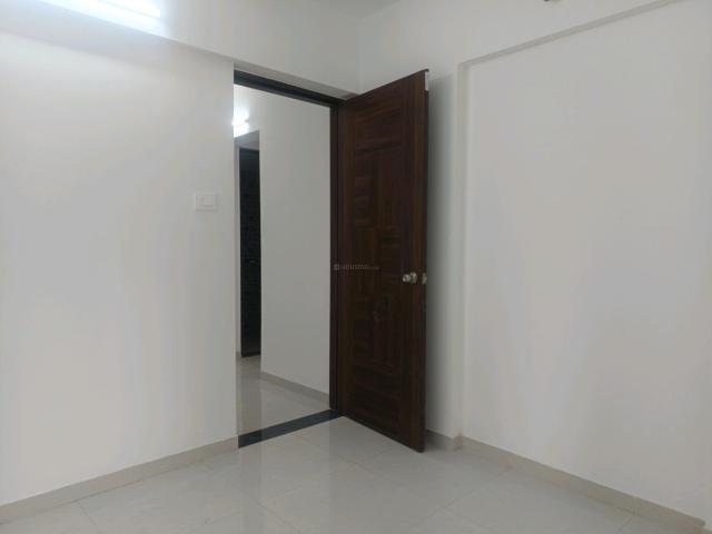 2 BHK Apartment in Mohammed Wadi for rent Pune. The reference number is 20271997