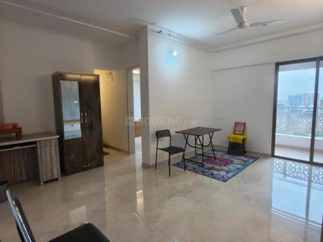 2 BHK Apartment in Mohammed Wadi for rent Pune. The reference number is 20999638
