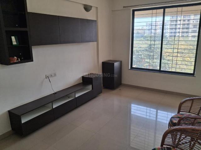 2 BHK Apartment in Mohammed Wadi for rent Pune. The reference number is 21017156