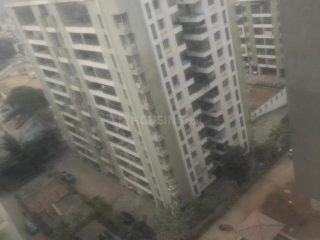 2 BHK Apartment in Mohammed Wadi for rent Pune. The reference number is 21076266