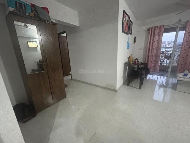 2 BHK Apartment in Mohammed Wadi for rent Pune. The reference number is 21098737
