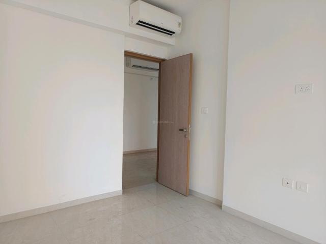 2 BHK Apartment in Mohammed Wadi for resale Pune. The reference number is 18698868