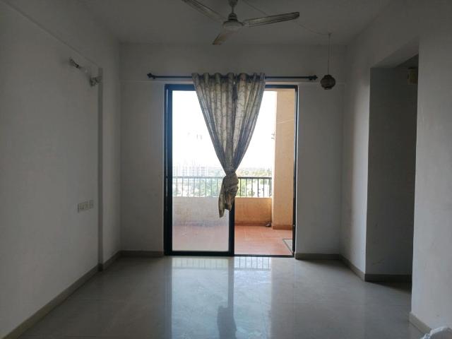 2 BHK Apartment in Mohammed Wadi for resale Pune. The reference number is 19064558