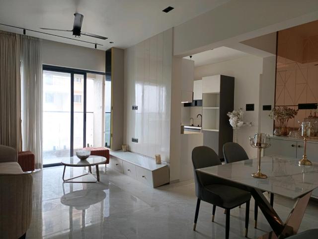 2 BHK Apartment in Mohammed Wadi for resale Pune. The reference number is 20859537