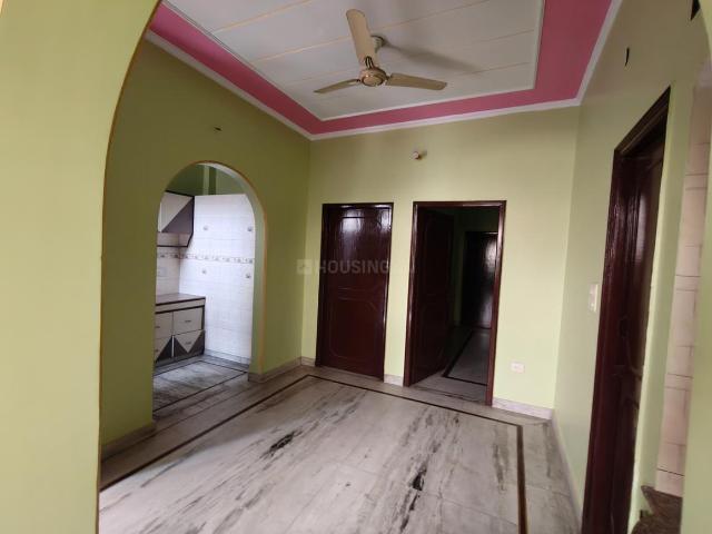 2 BHK Apartment in Mohan Nagar for rent Ghaziabad. The reference number is 20620651
