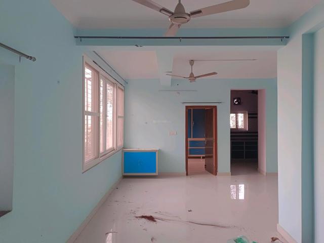 2 BHK Apartment in Moosapet for rent Hyderabad. The reference number is 21258128