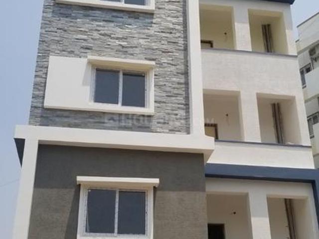2 BHK Apartment in Moosapet for resale Hyderabad. The reference number is 19472302