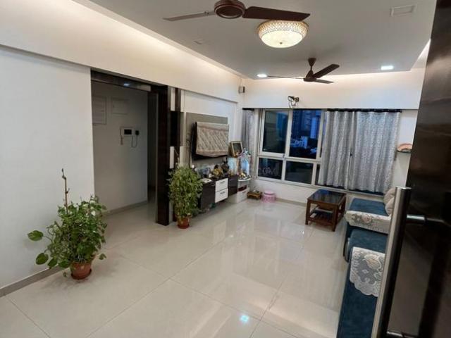 2 BHK Apartment in Matunga East for resale Mumbai. The reference number is 17724851