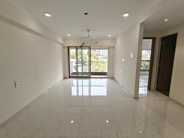2 BHK Apartment in Matunga East for resale Mumbai. The reference number is 20040593
