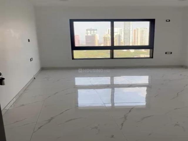 2 BHK Apartment in Matunga East for resale Mumbai. The reference number is 20621476
