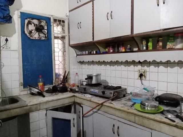 2 BHK Apartment in Mayur Vihar for resale New Delhi. The reference number is 10345306