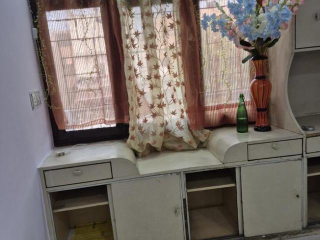 2 BHK Apartment in Mayur Vihar Phase 1 for rent New Delhi. The reference number is 20589086