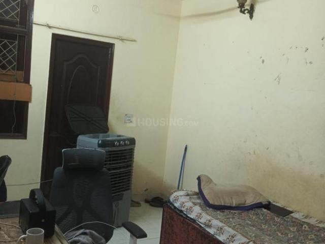 2 BHK Apartment in Mayur Vihar Phase 1 for rent New Delhi. The reference number is 20839424