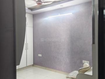 2 BHK Apartment in Mayur Vihar Phase 1 for rent New Delhi. The reference number is 20137950
