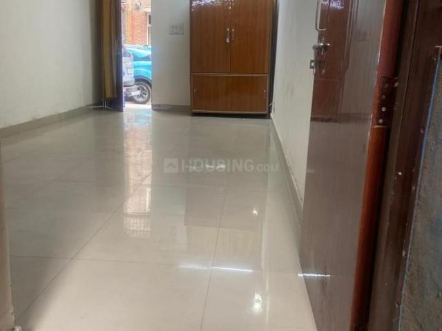 2 BHK Apartment in Mayur Vihar Phase 1 for resale New Delhi. The reference number is 20770836