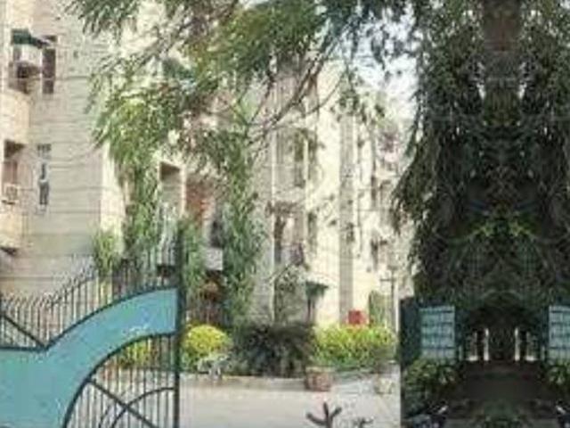 2 BHK Apartment in Mayur Vihar Phase 1 for resale New Delhi. The reference number is 20799153