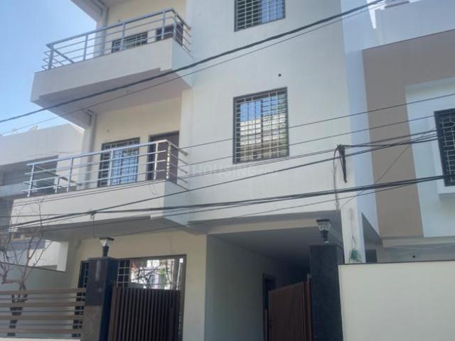 2 BHK Apartment in Madan Mahal for rent Jabalpur. The reference number is 12068184
