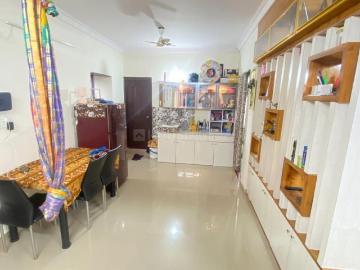 2 BHK Apartment in Madeenaguda for resale Hyderabad. The reference number is 18794029