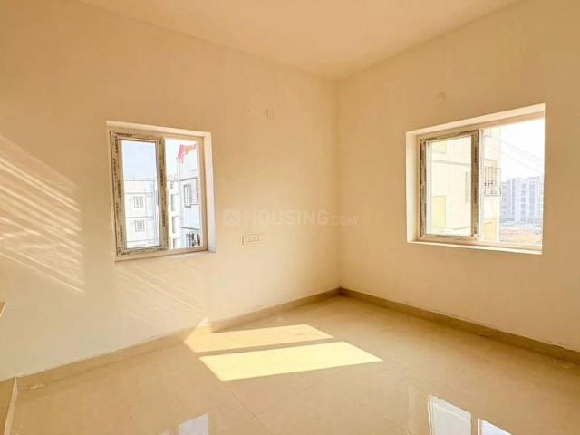 2 BHK Apartment in Madeenaguda for resale Hyderabad. The reference number is 19812053