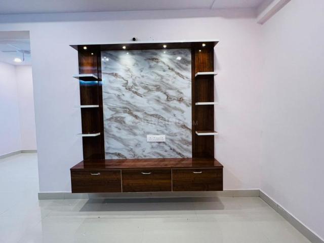 2 BHK Apartment in Madhapur for rent Hyderabad. The reference number is 19103647