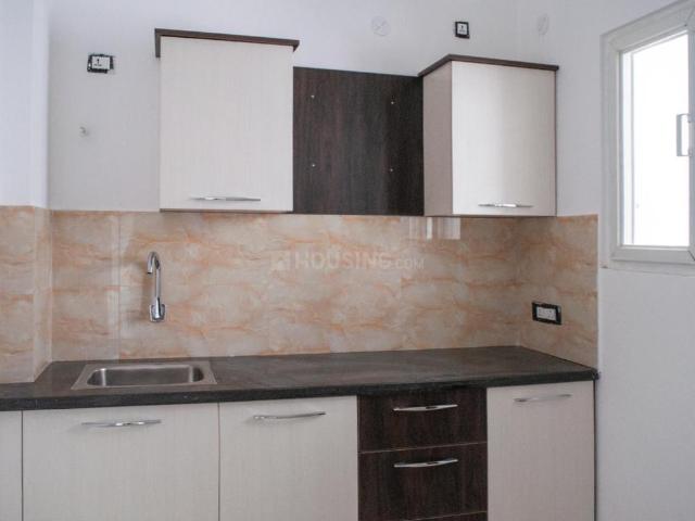 2 BHK Apartment in Madhapur for rent Hyderabad. The reference number is 20638664