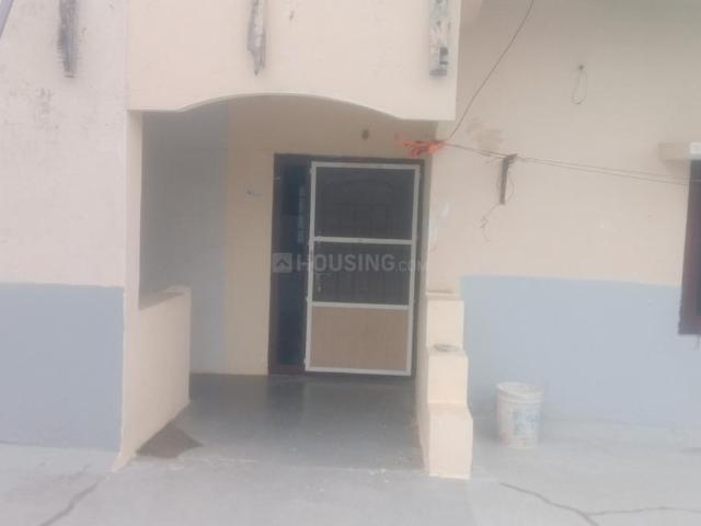 2 BHK Apartment in Madhura Nagar for rent Hyderabad. The reference number is 20818683