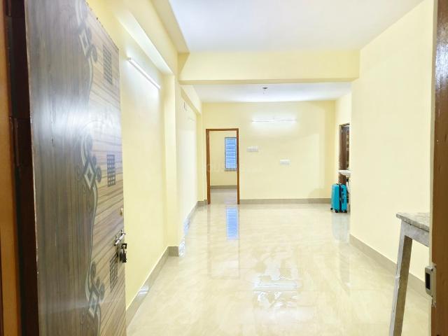 2 BHK Apartment in Madhyamgram for rent Kolkata. The reference number is 15427662