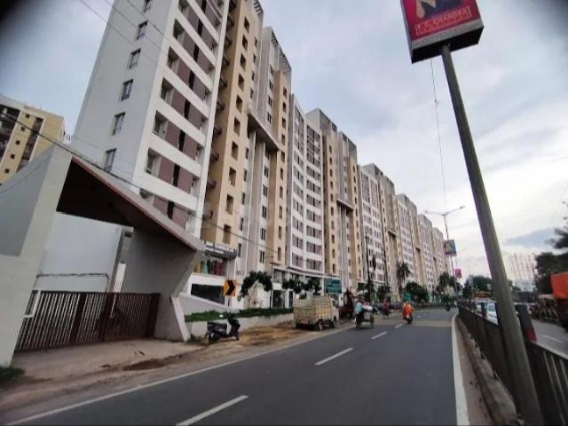 2 BHK Apartment in Madhyamgram for resale Kolkata. The reference number is 21029178