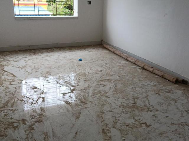 2 BHK Apartment in Madhyamgram for resale Kolkata. The reference number is 21169376