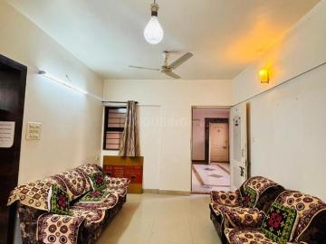 2 BHK Apartment in Magarpatta City for rent Pune. The reference number is 19542712