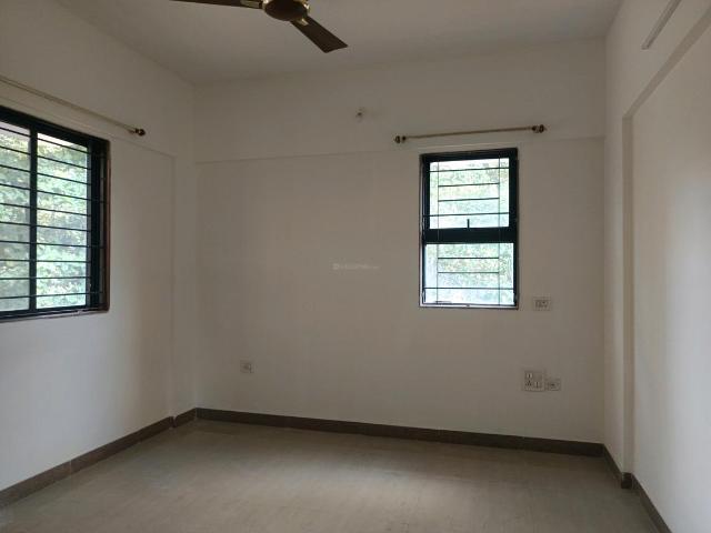 2 BHK Apartment in Magarpatta City for rent Pune. The reference number is 20446675