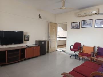 2 BHK Apartment in Magarpatta City for rent Pune. The reference number is 20562984