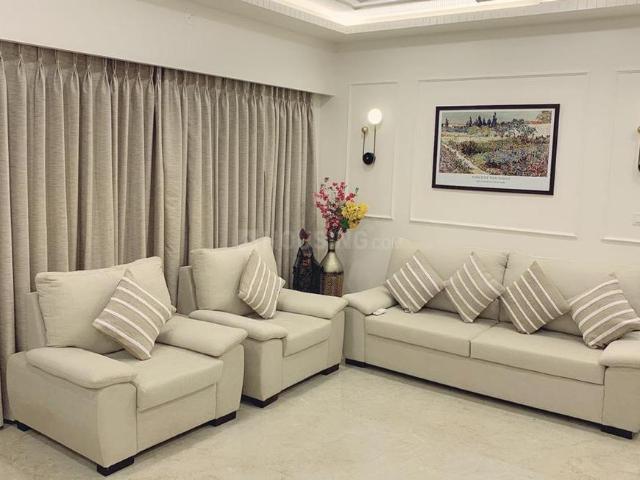 2 BHK Apartment in Magarpatta City for rent Pune. The reference number is 20571545