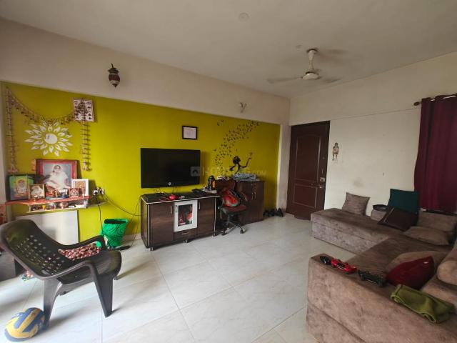 2 BHK Apartment in Magarpatta City for rent Pune. The reference number is 20638084